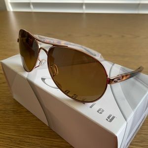 Oakley Feedback Polarized Sunglasses, Rose w/ Brown Gradient